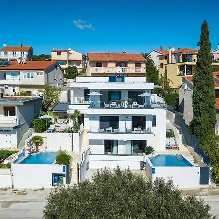 بيت للعطل Bonelli *